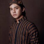 Baju Adat Laki-Laki Jawa Super Elegan