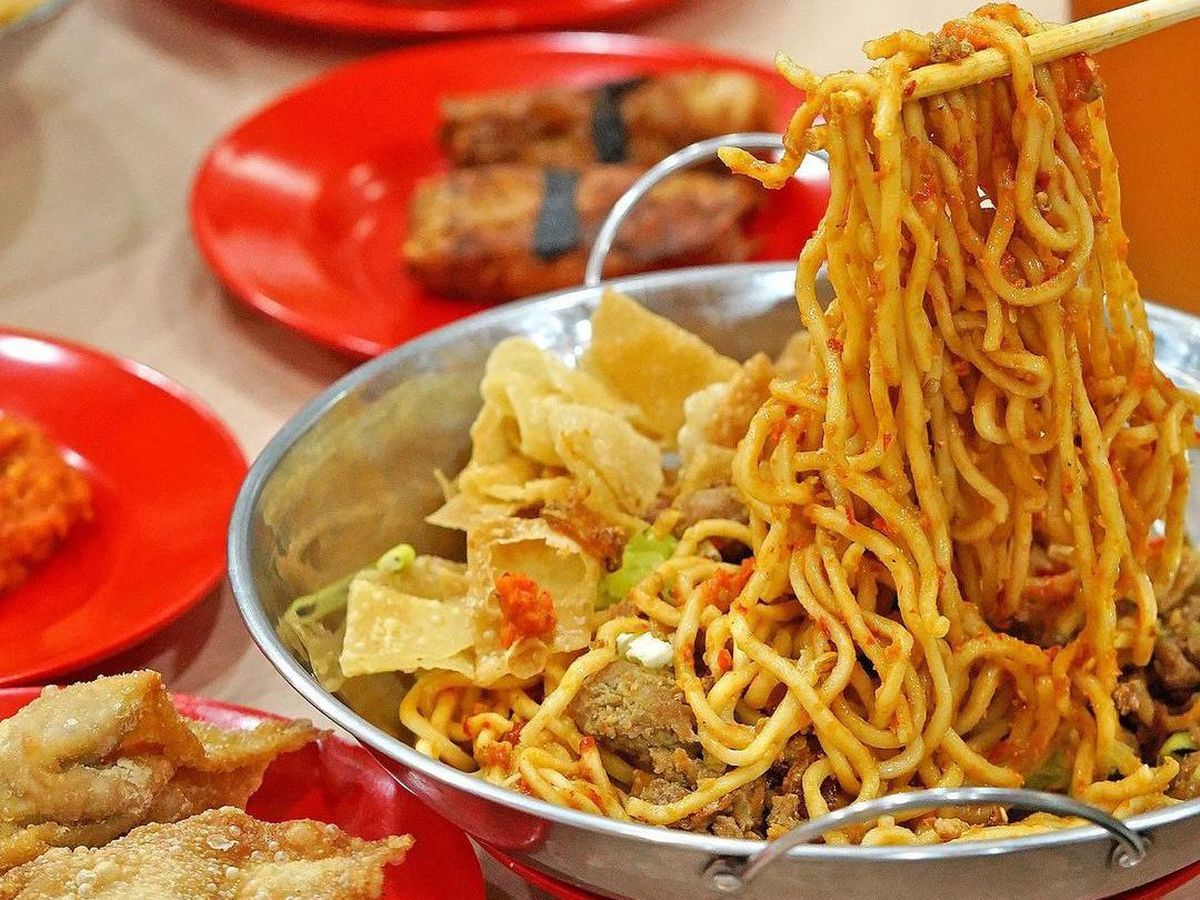 5 Tempat Makan Mie Pedas di Bandung yang Enak dan Murah